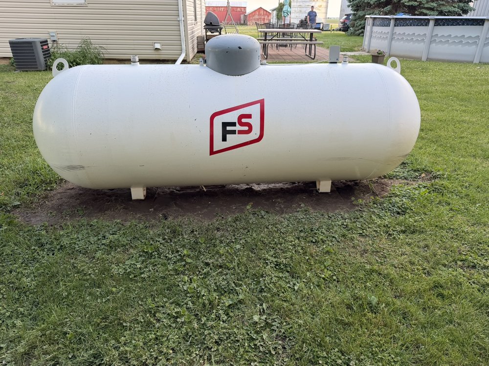 Restored tank with a like-new finish after cleaning
